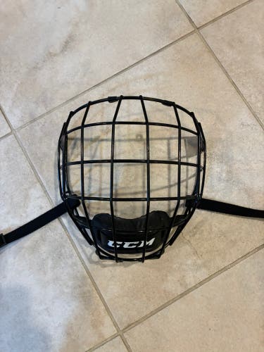 Large CCM FM580 (Used)