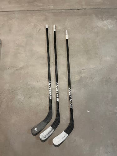 Senior Bauer Vapor Hyperlite 2 Right Handed Hockey Stick P92 65 Flex (Used)