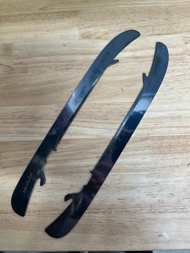 NHL Pro Stock Game Used Bauer FLY-TI 296mm Dallas Stars Skate Blades / Runners