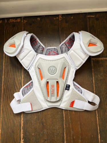 Warrior Burn Lacrosse Shoulder Pads - Large