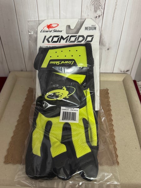 Yellow and Black Adult Medium Lizard Skins Batting Gloves (New)