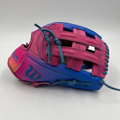 Wilson A2000 1777 12.75 Outfield Baseball Glove