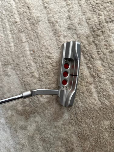 Scotty Cameron Studio Style Newport Blade Right Handed Putter 35" (Used)