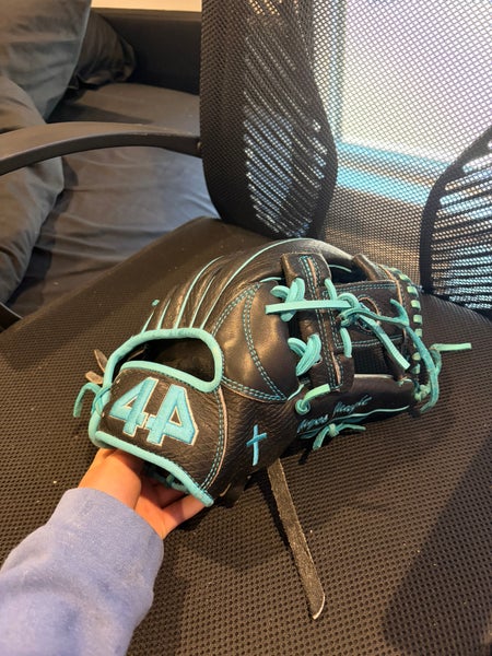 44 Pro Pro44 RH Infield Baseball Glove 11.75" (Used)