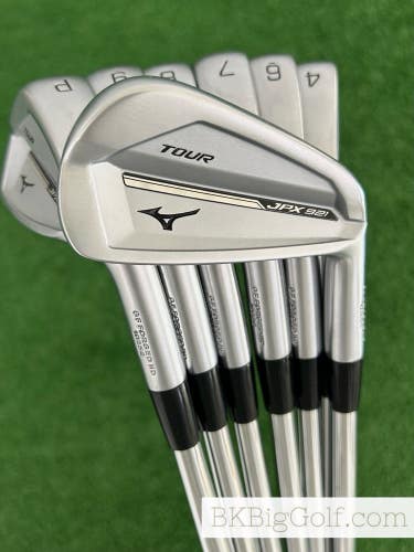 Mizuno JPX 921 Tour Iron Set 4-P / Dynamic Gold 120 Stiff