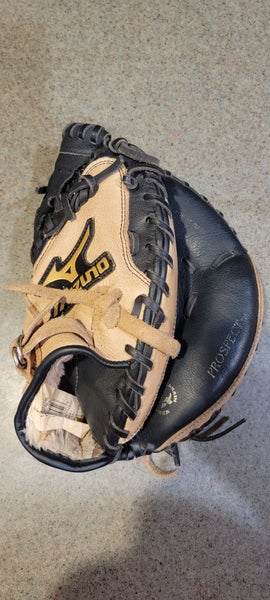 Mizuno Catcher's Power Close Baseball Glove 32" (Used)