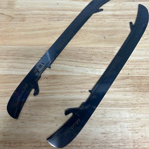 NHL Pro Stock Game Used Bauer FLY-TI 272mm Dallas Stars Skate Blades / Runners