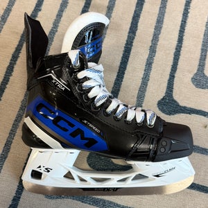 New - Int. CCM JetSpeed Xtra Ice Hockey Skates