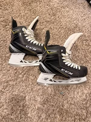 2018 CCM Tacks 9050 Hockey Skates Regular Width 7 (Used)