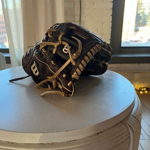 Wilson A1000 11.5" 1786 Infielder Baseball Glove
