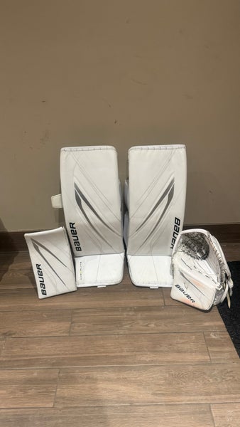 32" XS Bauer Hyperlite 2 Regular Goalie Full Set (Used)