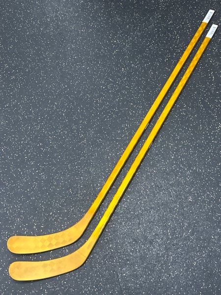 2 Pack Junior Right Handed P92 20 Flex Pro Stock (New) Sticks Item#CC22R