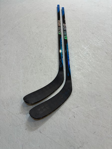 2 Junior Bauer Nexus Sync Right Handed Hockey Stick P88 30 Flex (Used)