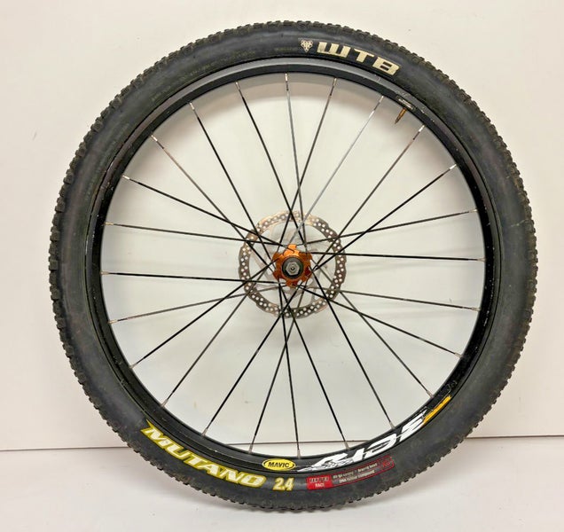 Mavic Cross Ride 24-Bladed Spoke Aluminum 26" QR Disc Front Wheel +Mutano Tire