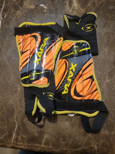 Unisex Medium Shin Guards (Used)