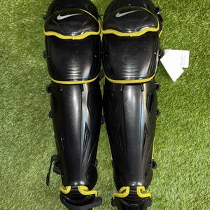 New Nike Diamond Elite Catcher’s Leg Guards Military Appreciation 17”