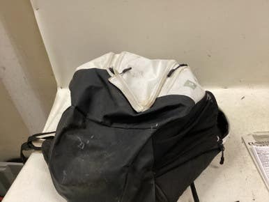 Used Demarini 2 BAT BACKPACK BB/SB Player Backpack White 11725-S000496677