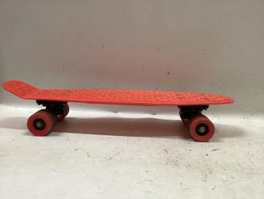 Used SKATEBOARD RED Complete Skateboard Red 8" 11725-S000496925