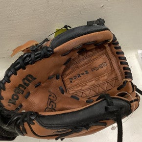 Used Wilson A500 BB/SB Glove RH Throw Brown 11" 11725-S000497165