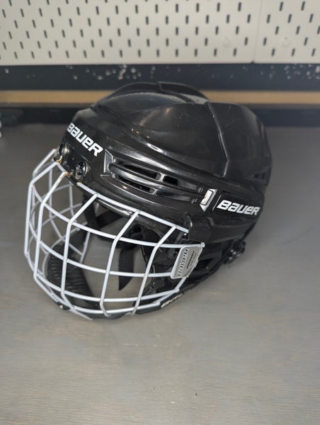 Youth Bauer Prodigy Helmet (Used)