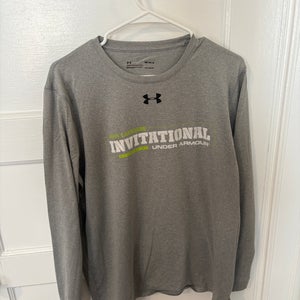 Gray Medium Men's Under Armour Shirt (Used)