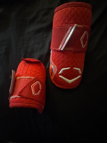 Red Senior EvoShield Elbow Guard Elbow Protection (Used)