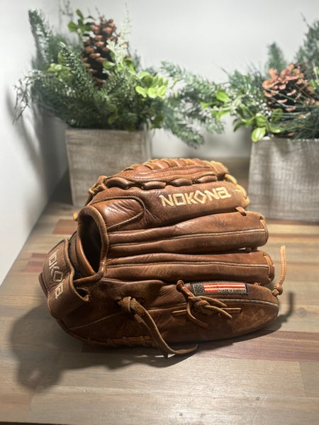 Nokona Glove Walnut - Left Hand Throw