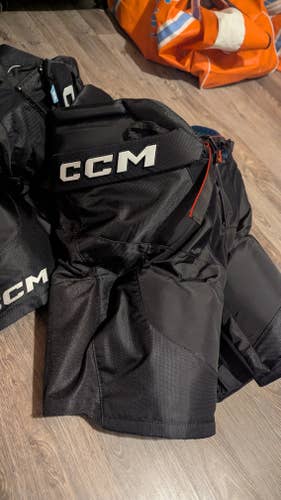 Men's Senior Small CCM JetSpeed + Hockey Pants (New)
