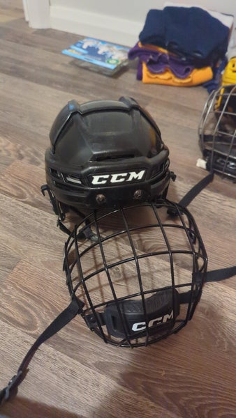 Small CCM Tacks 910 Helmet (Used)