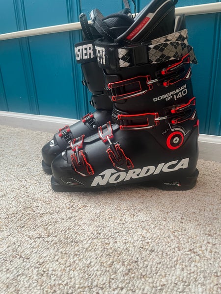 Nordica Dobermann GP 140 Ski Boots - 27.5