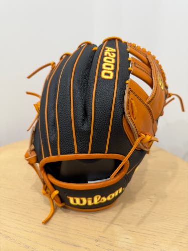 Wilson A2000 G5 GOTM - 11.75" (New)