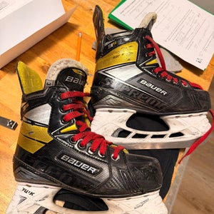 2020 Bauer Supreme 3S Hockey Skates Regular Width Size 3 (Used)