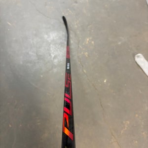 Intermediate Bauer Pulse Right Handed Hockey Stick P28 65 Flex (New)