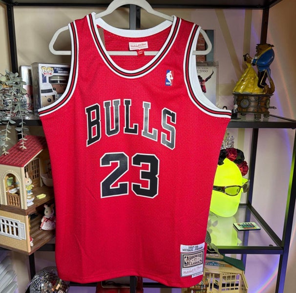 Chicago Bulls 1997/98 Home Michael Jordan
#23 Red Mitchel & Ness NBA Vintage Jersey