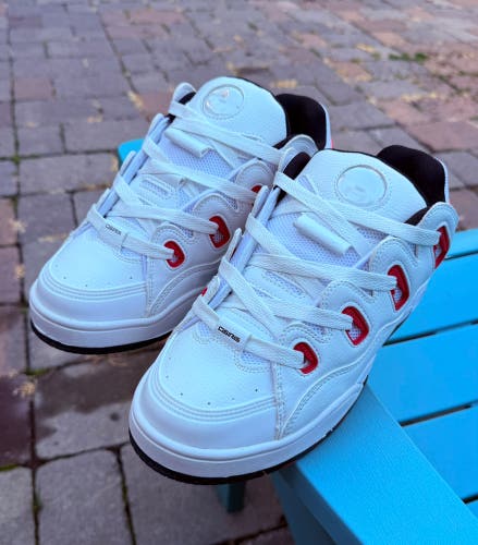 MENS OSIRIS D3 OG WHITE/RED/BLACK SKATEBOARDING SNEAKERS US SIZE 10 BARELY WORN