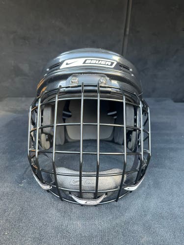 Small Nike Bauer NBH1500 Helmet (Used)