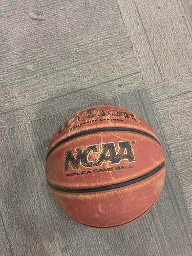 Used Basketball Adult Indoor 11614-S000229434