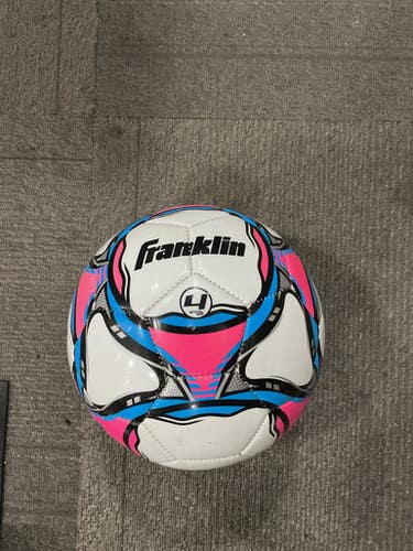 Used SOCCER BALL All Size Soccer Ball White 5 11614-S000229427