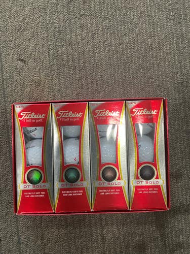 Used Titleist DT SOLO 12 Pack - Golf Balls 11614-S000229411