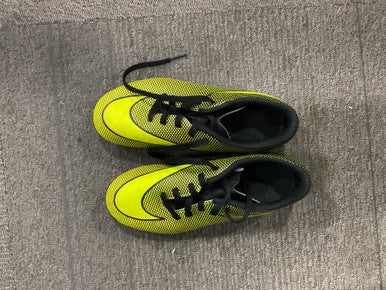 Used Nike Soccer Cleats Yellow Junior 02 11614-S000229357