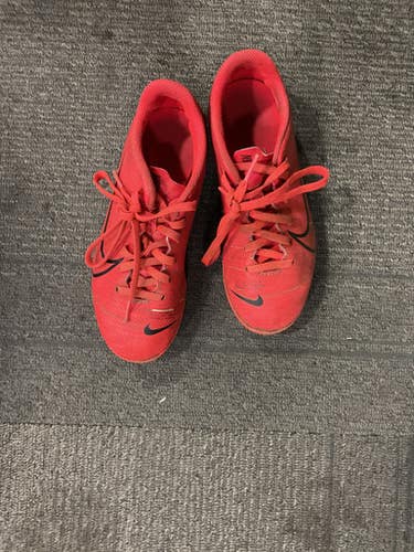 Used Nike Soccer Cleats Red Junior 01 11614-S000229358