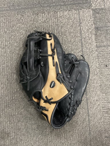 Used Mizuno CLASSIC SERIES BB/SB Glove RH Throw Black 12 1/4" 11614-S000229450