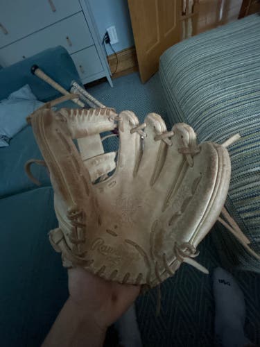 2024 Rawlings Heart of the Hide RH Infield Baseball Glove 11.25" (Used)