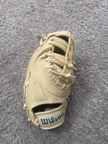 Wilson A2000 RH First Base Softball Glove 12.5" (New)