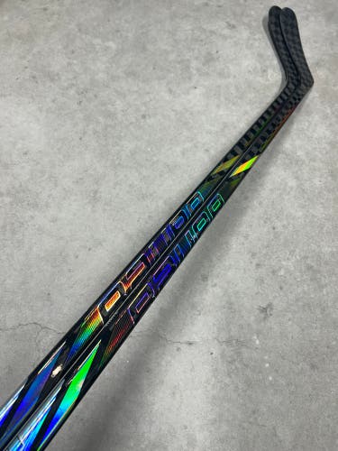 2 Pack 95 Flex P28 Senior Bauer Tracer Left Hand Hockey Stick Pro Stock NHL (New)