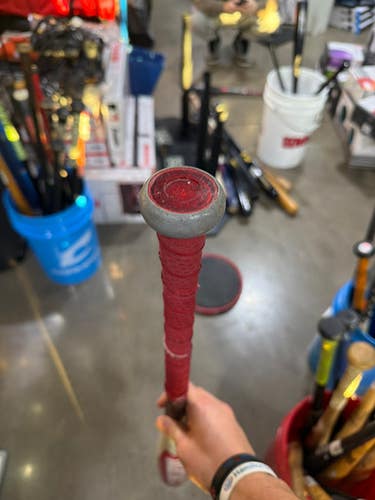 Used Marucci CAT 8 BB/SB USSSA 2 3/4 Bat 31" 11605-S000203841