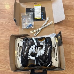2016 Bauer Supreme S190 Hockey Skates Extra Wide Width Size 4 (New) WITH EXTRA BLADES