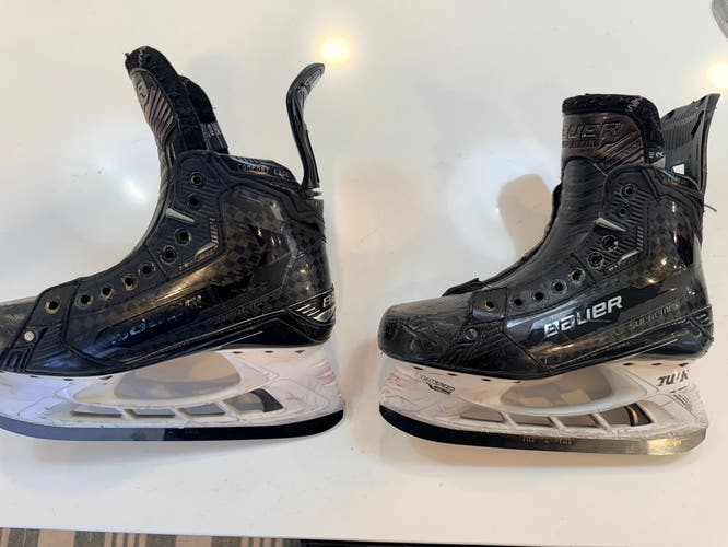 2023 Bauer Supreme Mach Hockey Skates Regular Width 7.5 (Used)