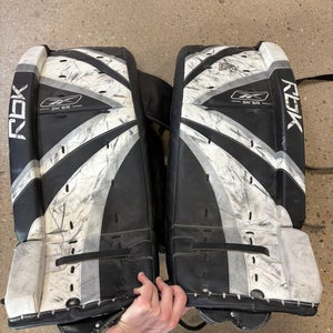 32" Senior Reebok 5K Goalie Leg Pads (Used)