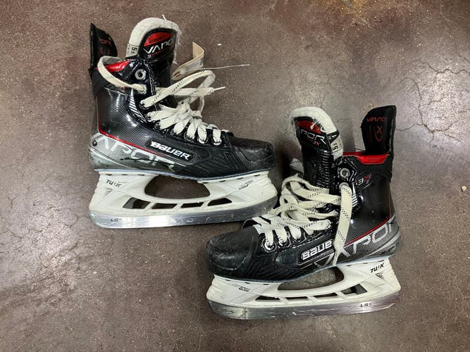 Intermediate Bauer Vapor 3X Hockey Skates Size 5.5 Fit 1 (Used)